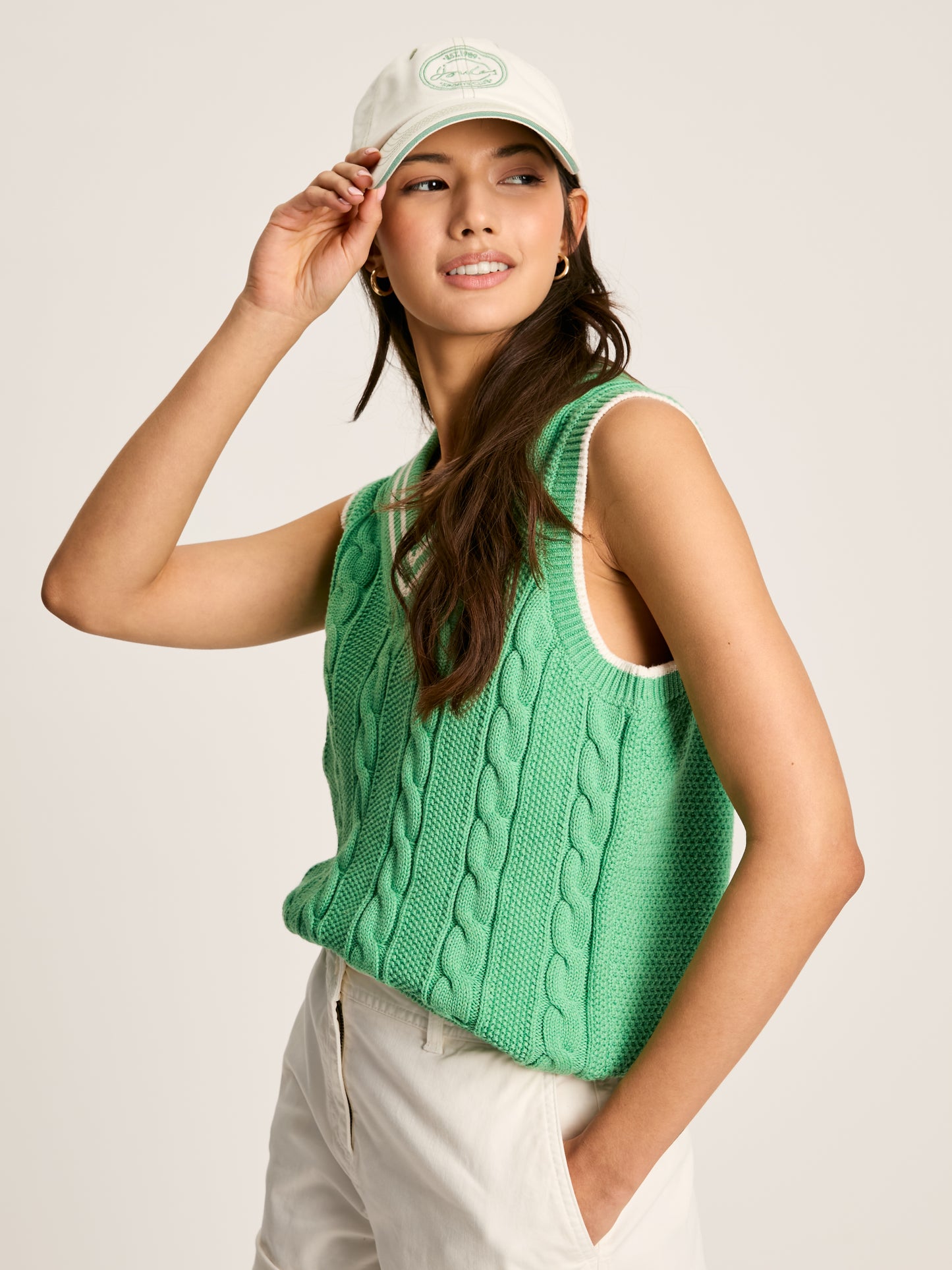 Deuce Sleeveless Knitted Top