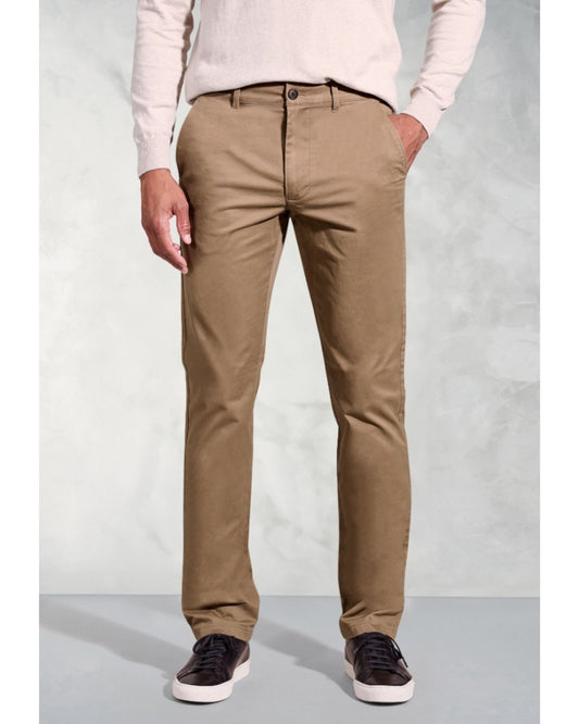 Leo Classic Fit Chino