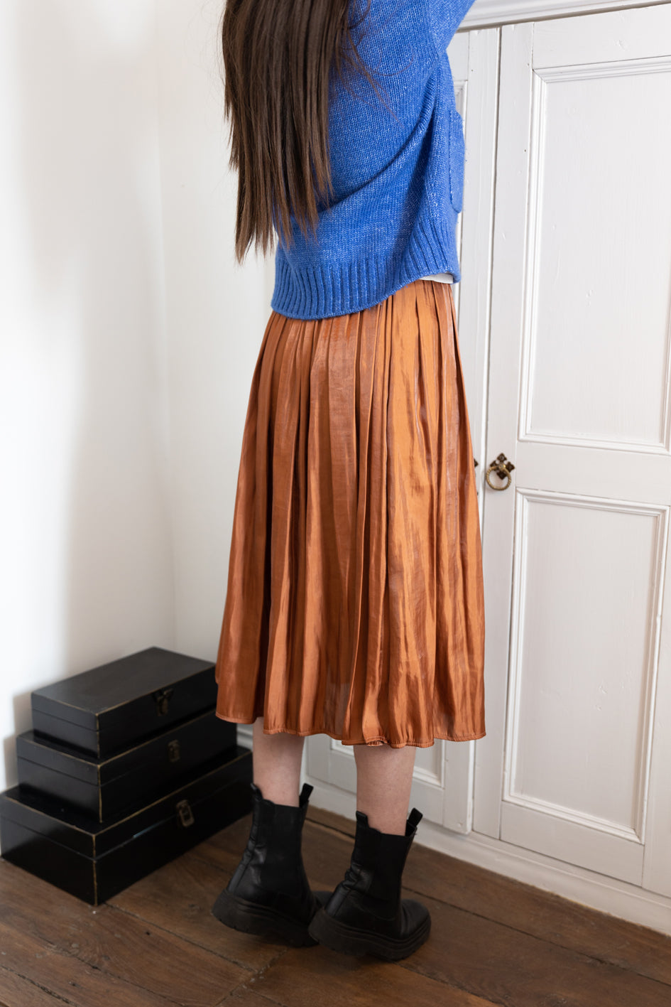 Shimmer Silk Pleat Skirt in Mocha - Large
