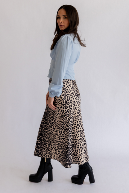 Satin slip skirt in brown leopard print  - Small