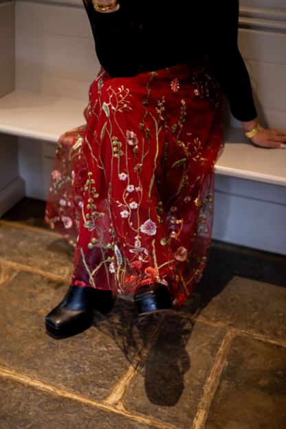 Embroidered meadow tulle skirt in deep red - Large