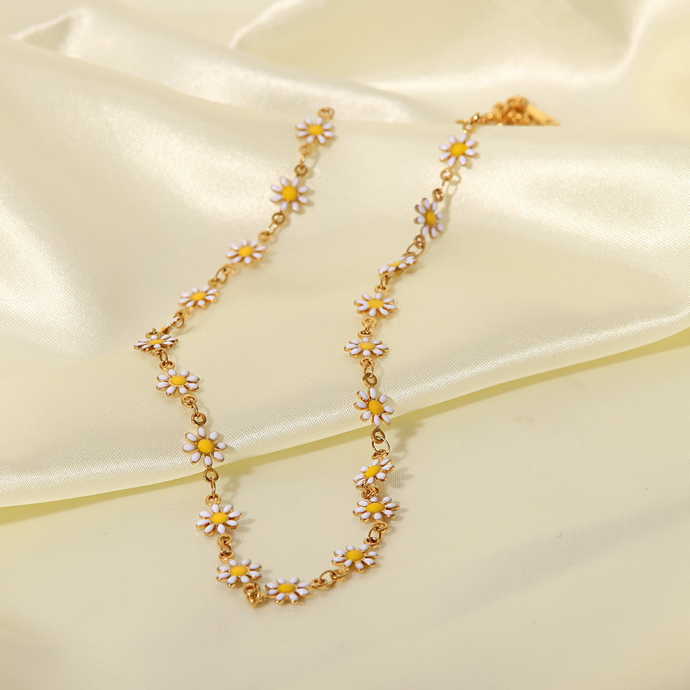 Daisy Necklace