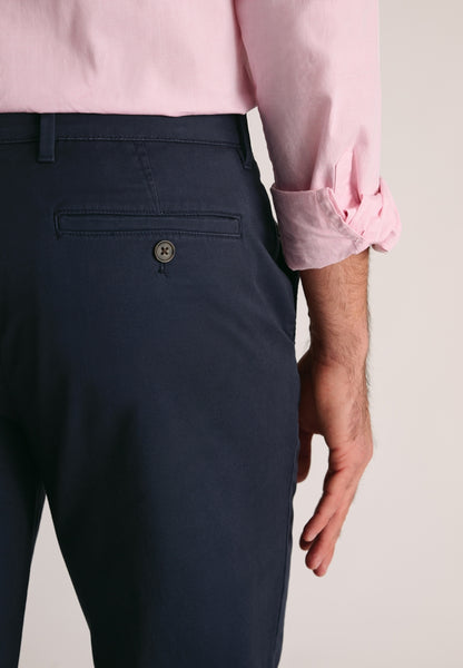 Leo Classic Fit Chino