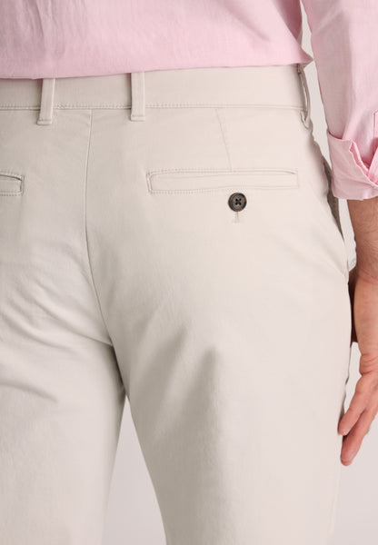 Leo Classic Fit Chino