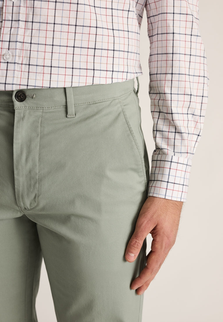 Leo Classic Fit Chino