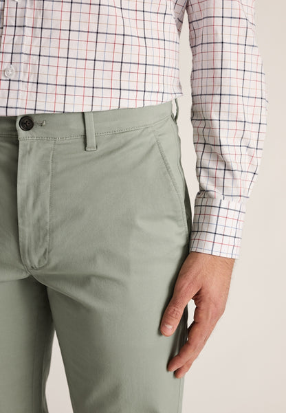 Leo Classic Fit Chino