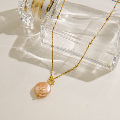 Ball chain freshwater pearl star detail necklace in gold