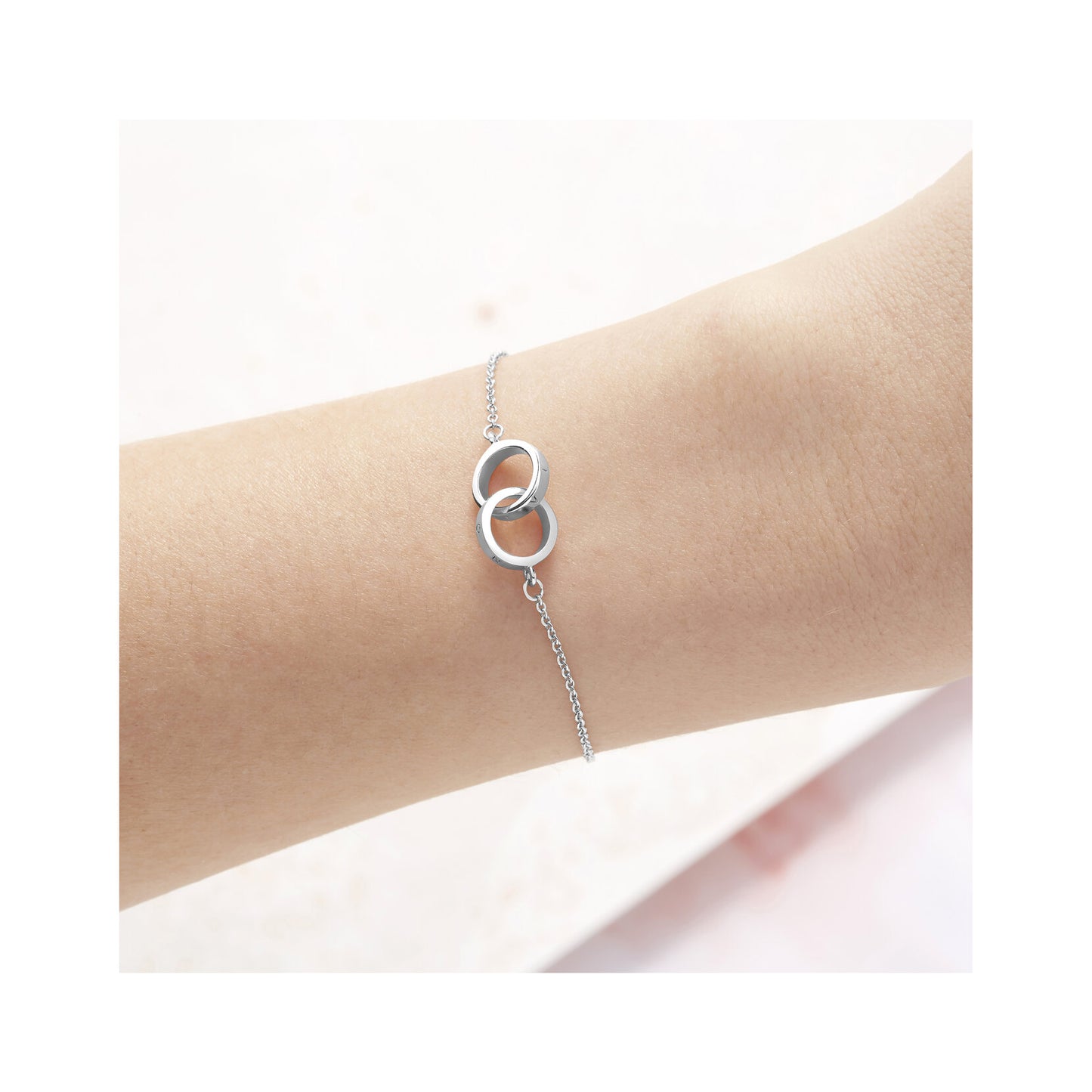 Silver Interlink Bracelet