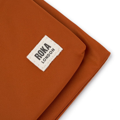 Chelsea B Medium Crossbody Bag in Bran