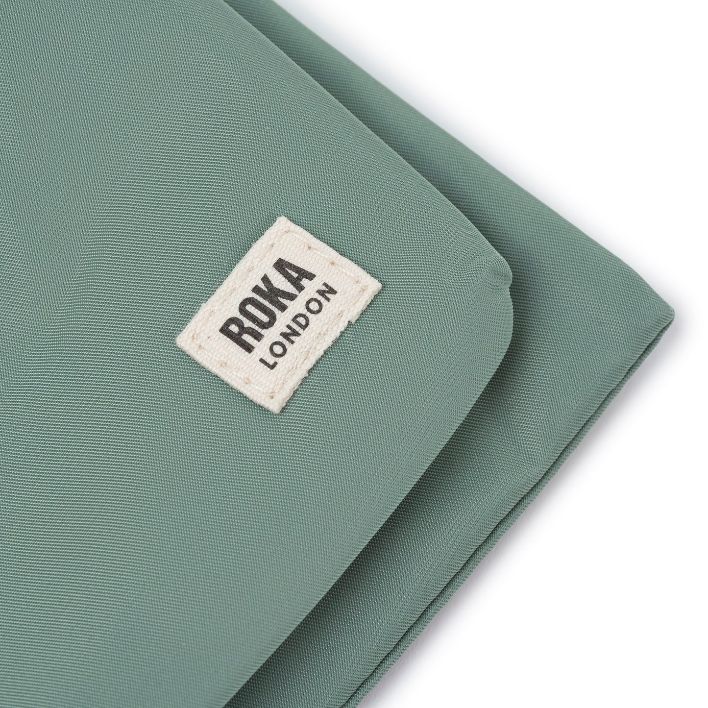 Chelsea B Crossbody in Frost Nylon