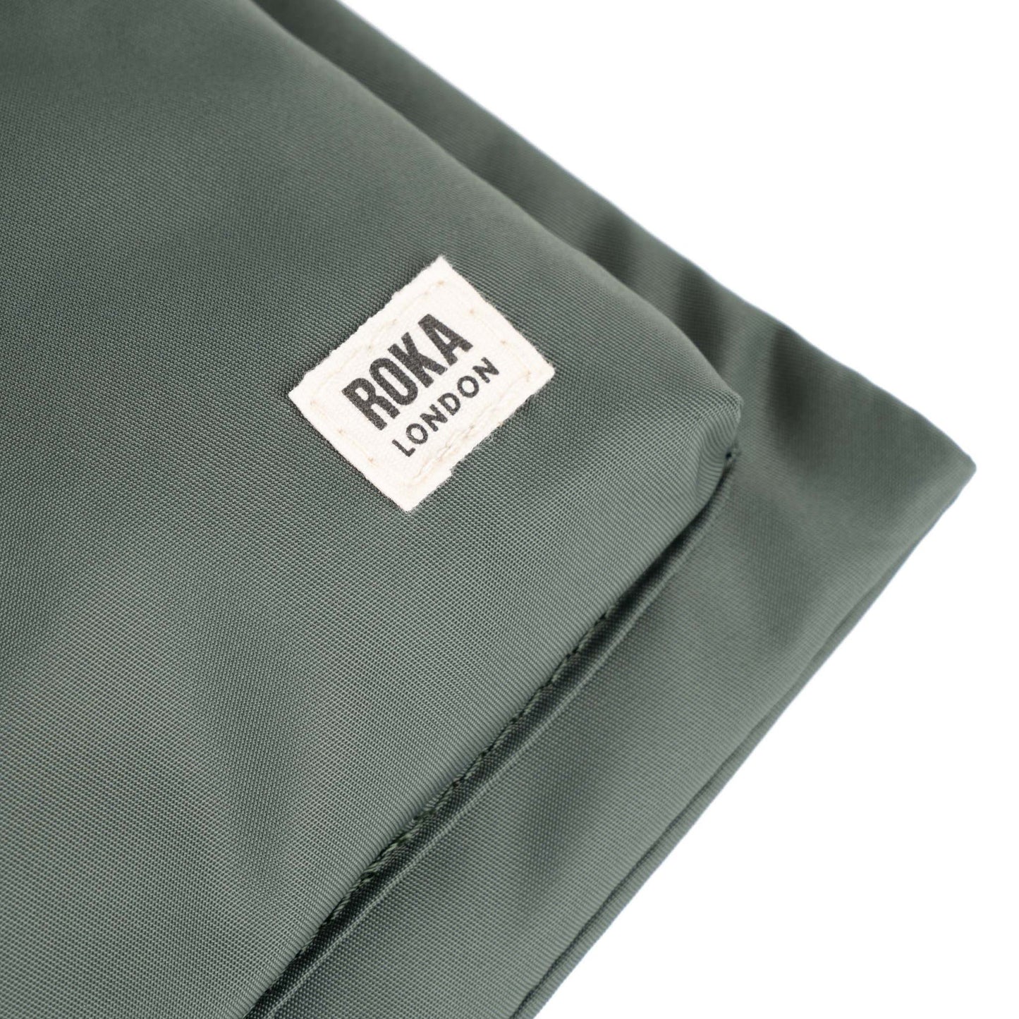 Chelsea B Medium Crossbody Bag in Thyme