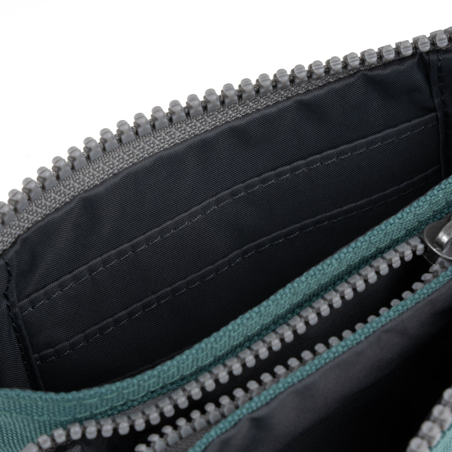 Carnaby Small Wallet in Sage Canvas