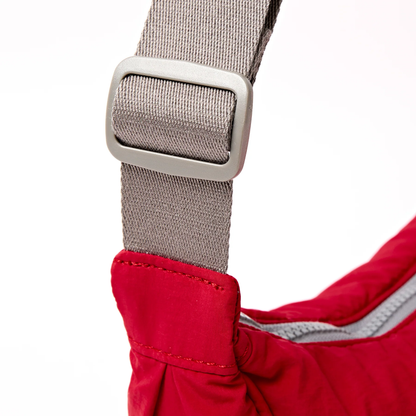 Farringdon Half Moon Bag in Chilli