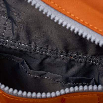 Stratford Crossbody Small in Bran