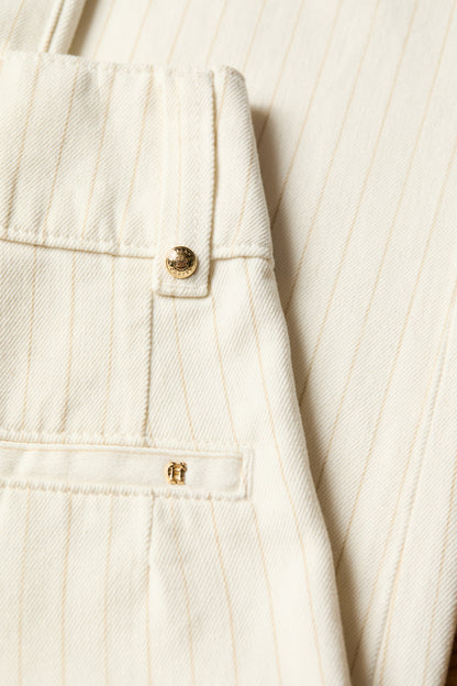 Tailored Wide Leg Jean