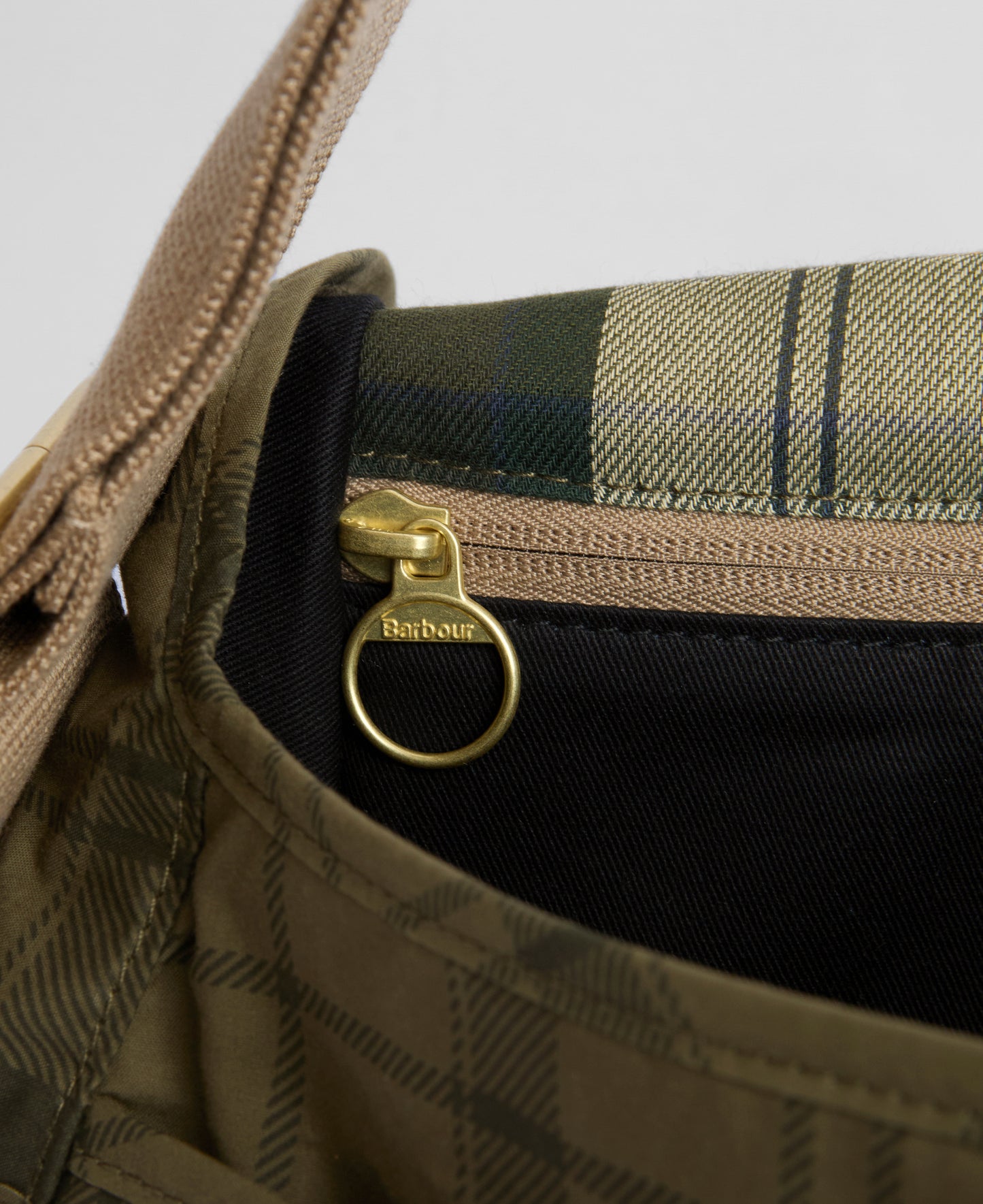 Transport Riever Crossbody Bag
