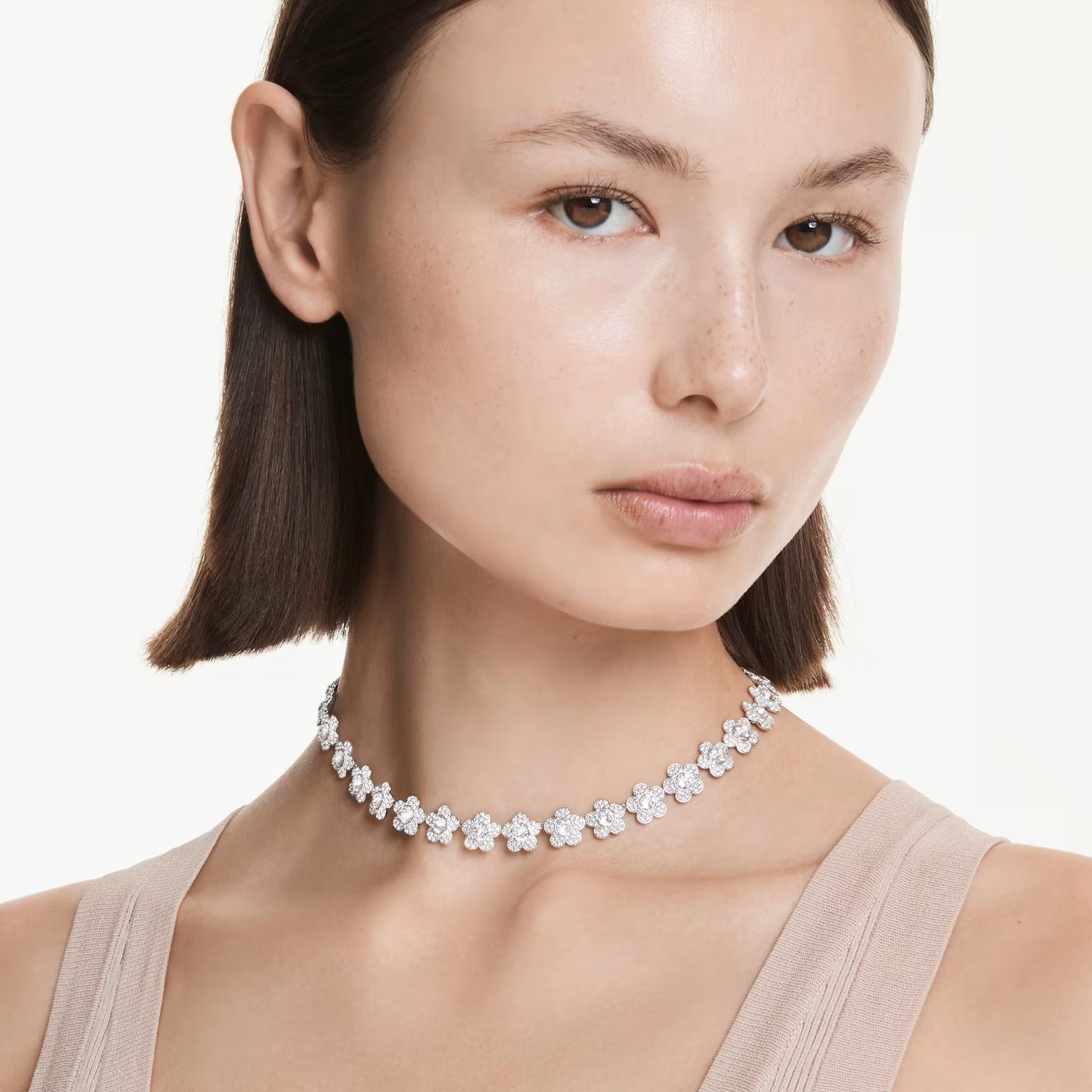 Ariana Grande x Swarovski flower necklace