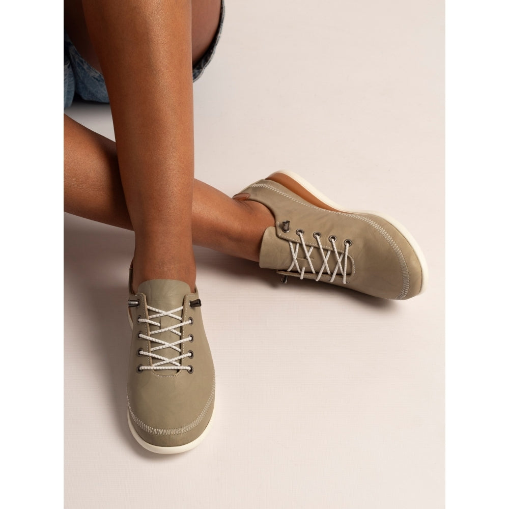 Penelopy Leather Trainer