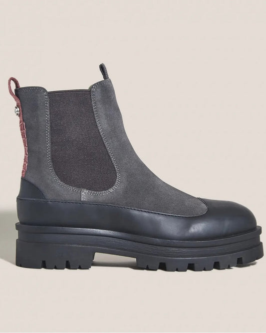 Puddle Chelsea Boots