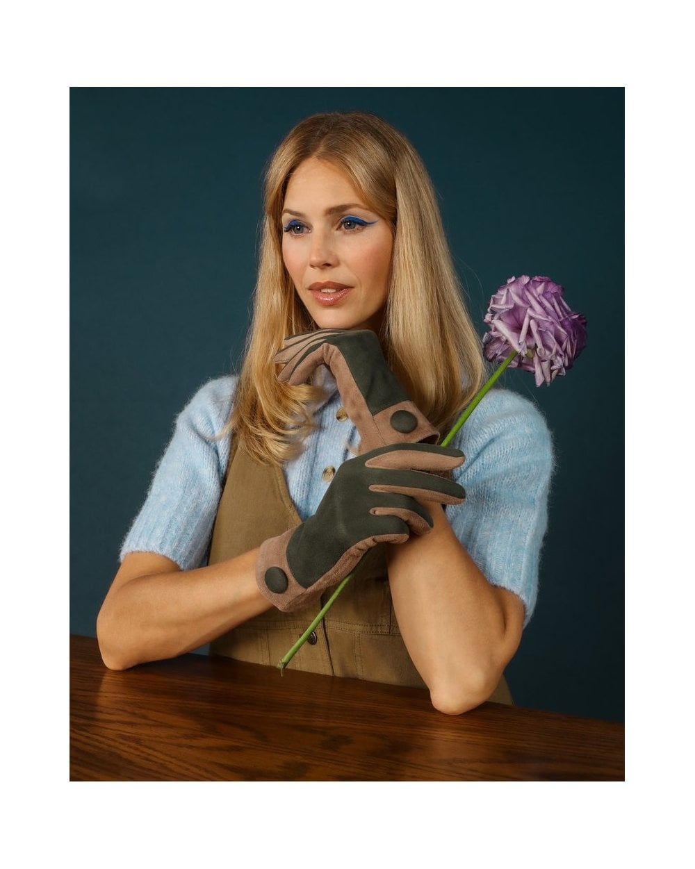Darcy Faux Suede Gloves in Olive
