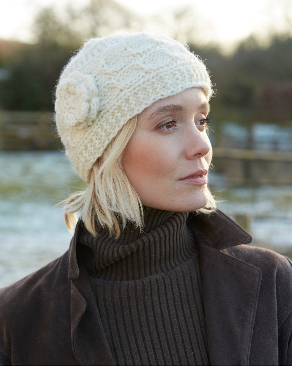 Chamonix Flower Beanie Cream