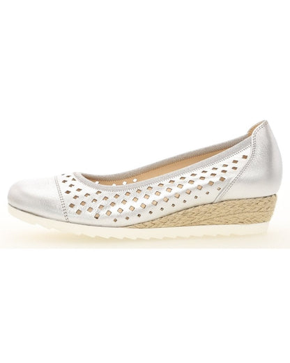 Ladies Evelyn Punch Detail Pumps