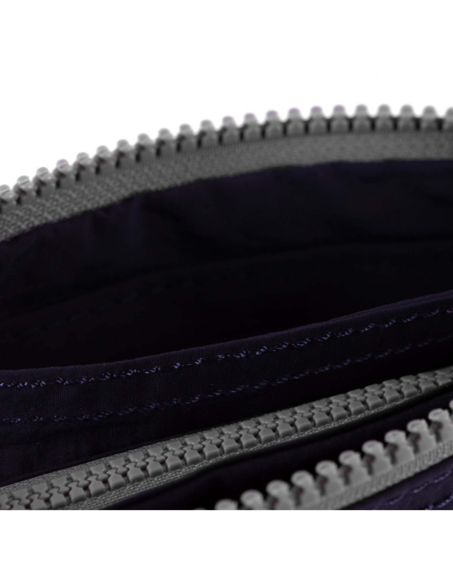 Carnaby Small Midnight Classic