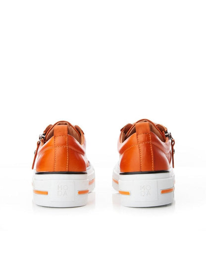 Filican Leather Trainer